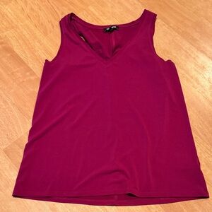 Women's Express Dress V-Neck Top - Burgundy XS